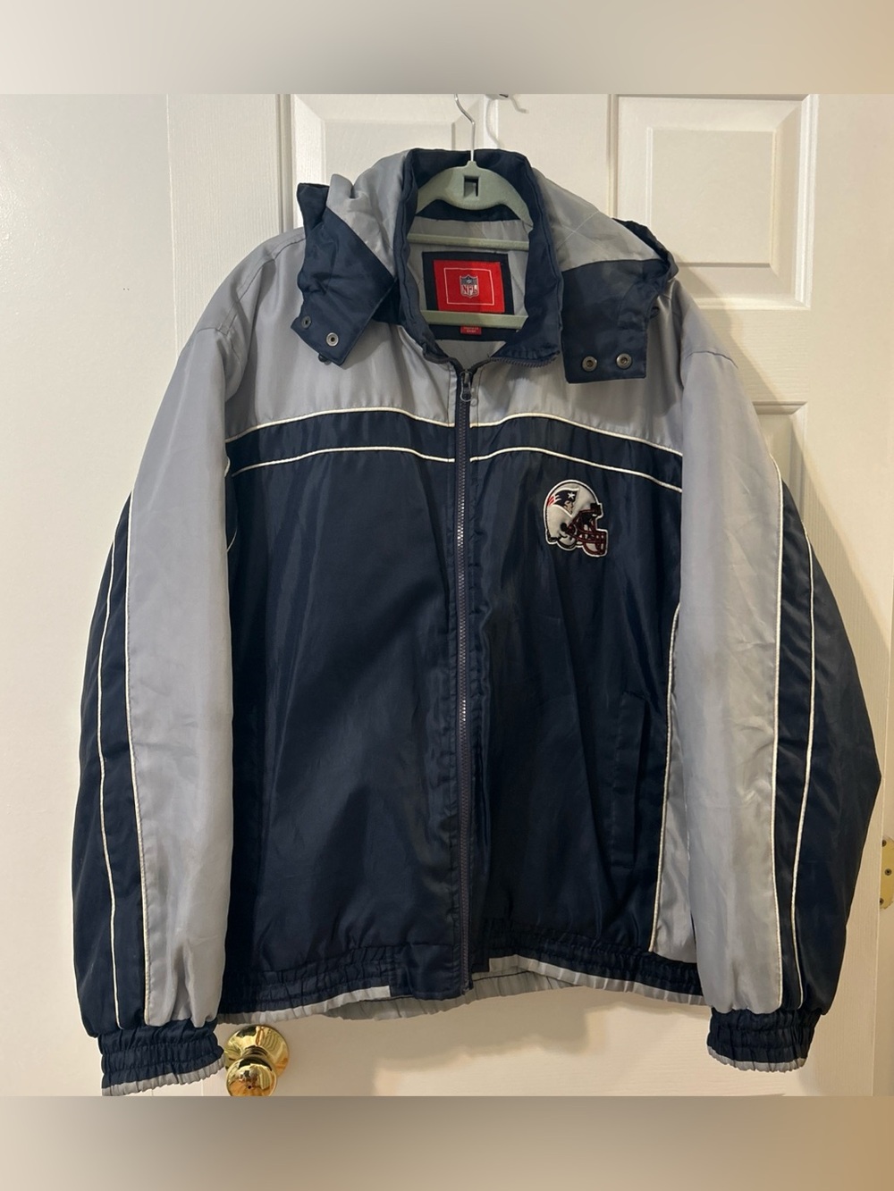 New England Patriots Jacket Men's 2XL Gray NFL  Zip Quilted Lined Puffer Coat